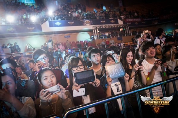 前FPX二队AD FPB.Jingyi（京一）自曝LDL假赛经历，发长文道歉