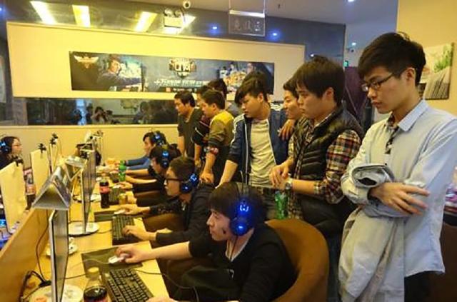 横扫C9！EG与TL会师LCS Lockin决赛